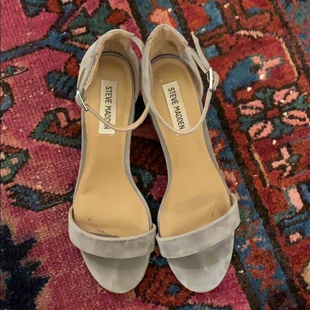 gray steve madden heels!